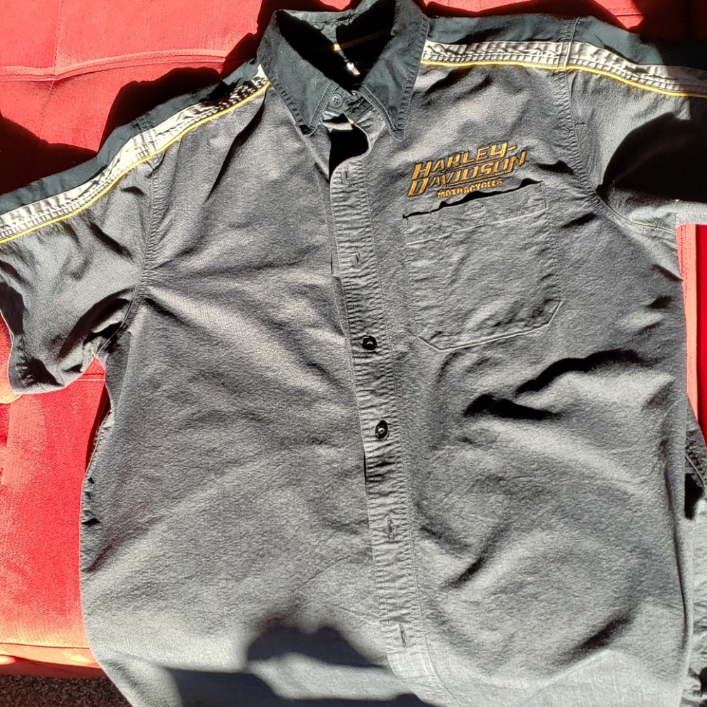 Harley-Davidson button down  short sleeve  shirt